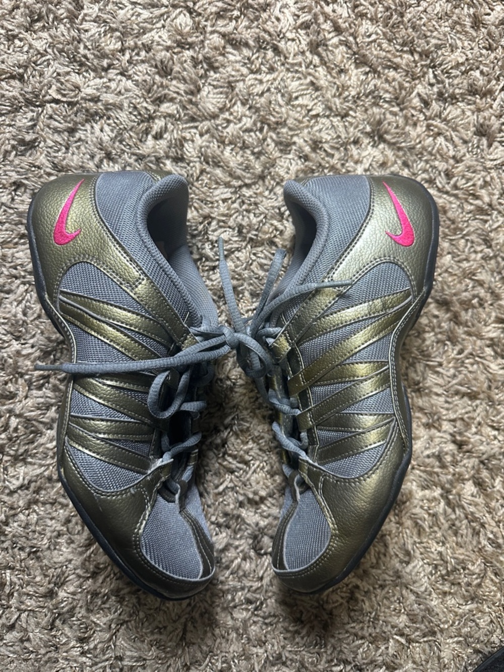 Nike Women’s Gray and Olive Green Athletic Sneakers with Pink Swoosh Size 7.5